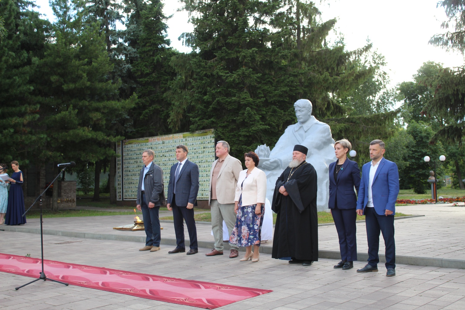 Андрей Кудинов посетил выпускной вечер в Спасском районе